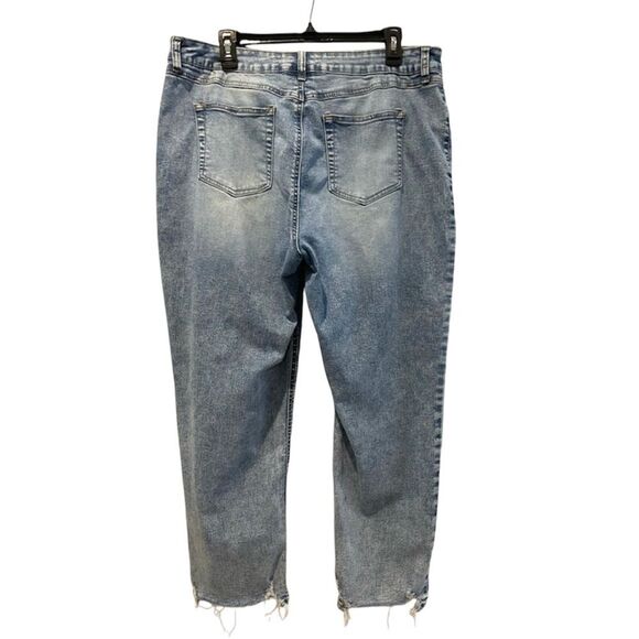 EST. 1946 Denim Distressed Faded Frayed Cropped Jeans Light Blue Size 16 - Picture 6 of 10